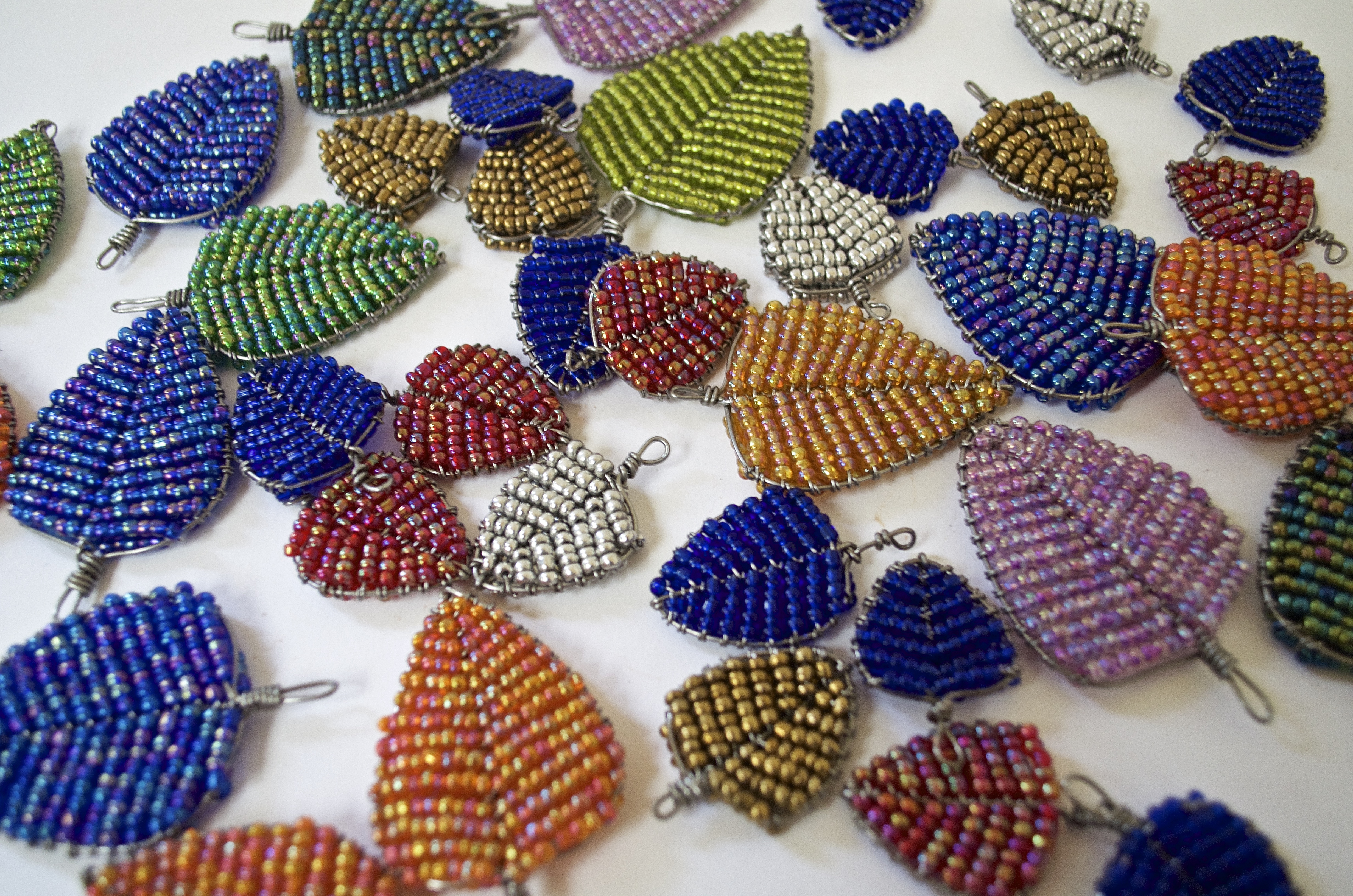 Product Image for Beaded Leaf